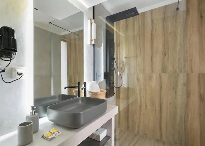 Mella Roa - Ivory Apartament