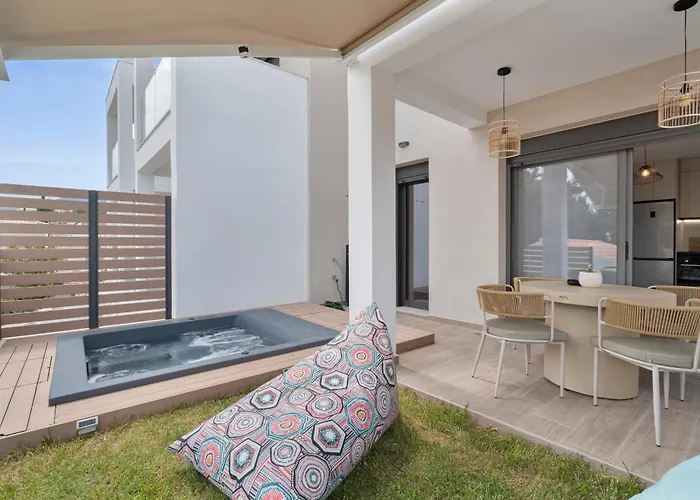 Mella Roa - Ivory Apartament